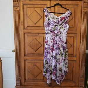 Simply Vera Wang floral asymmetric midi dress